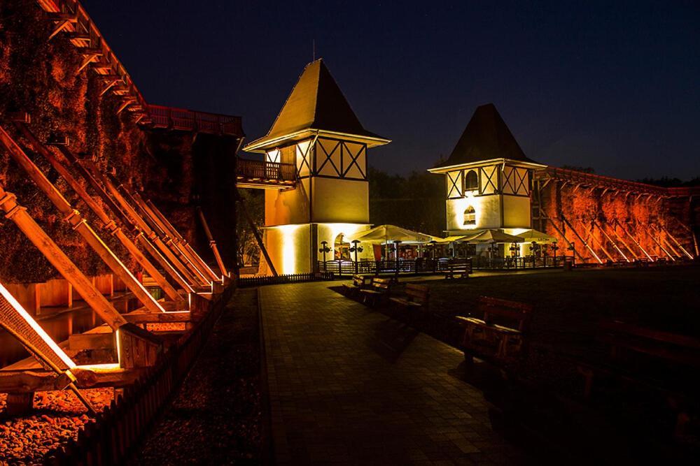 Rezydencja Pod Teznia & Spa Inowrocław Εξωτερικό φωτογραφία