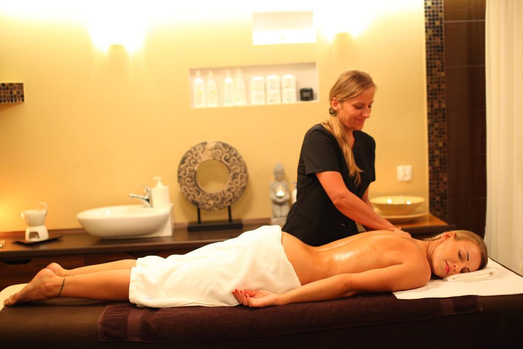 Rezydencja Pod Teznia & Spa Inowrocław Εξωτερικό φωτογραφία